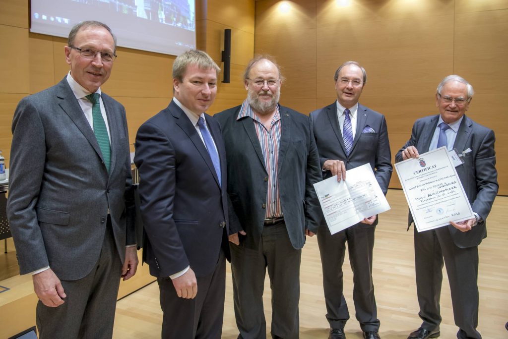 Grand Prix 2016 en sciences mathématiques de l’Institut grand-ducal / Prix de la Bourse de Luxembourg : Professeur Dr Martin Schlichenmaier (Université du Luxembourg) / lauréat